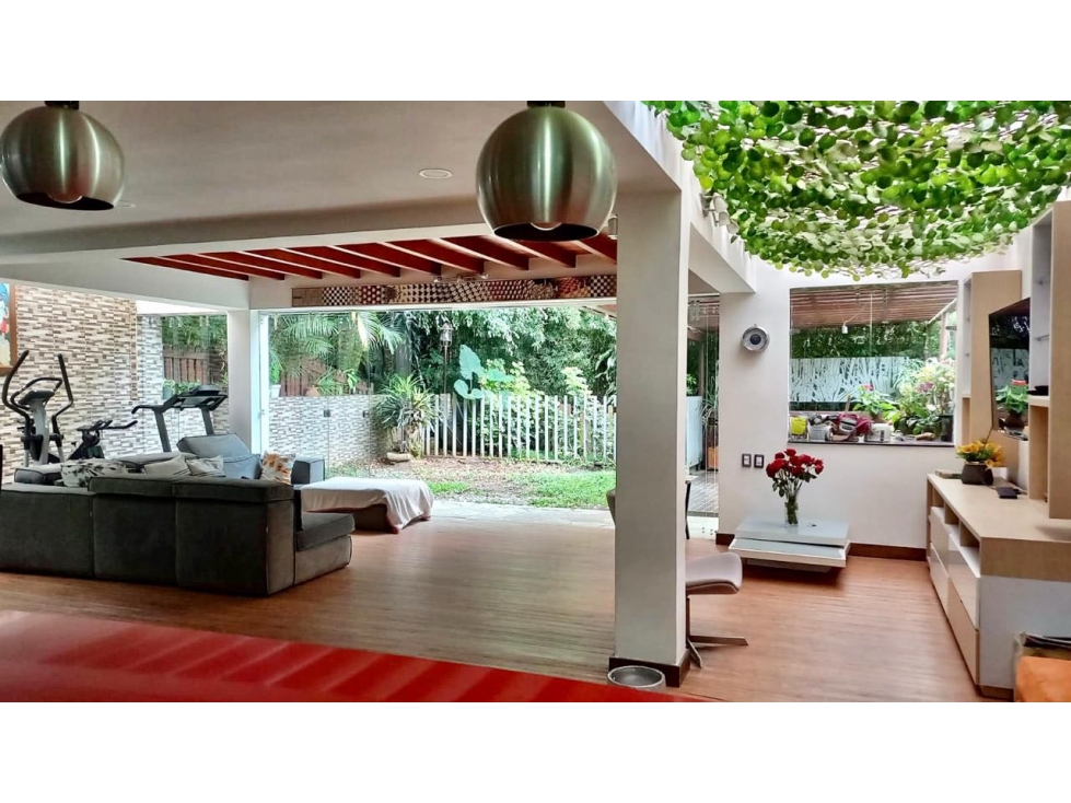 Vendo casa en El Poblado - El Tesoro