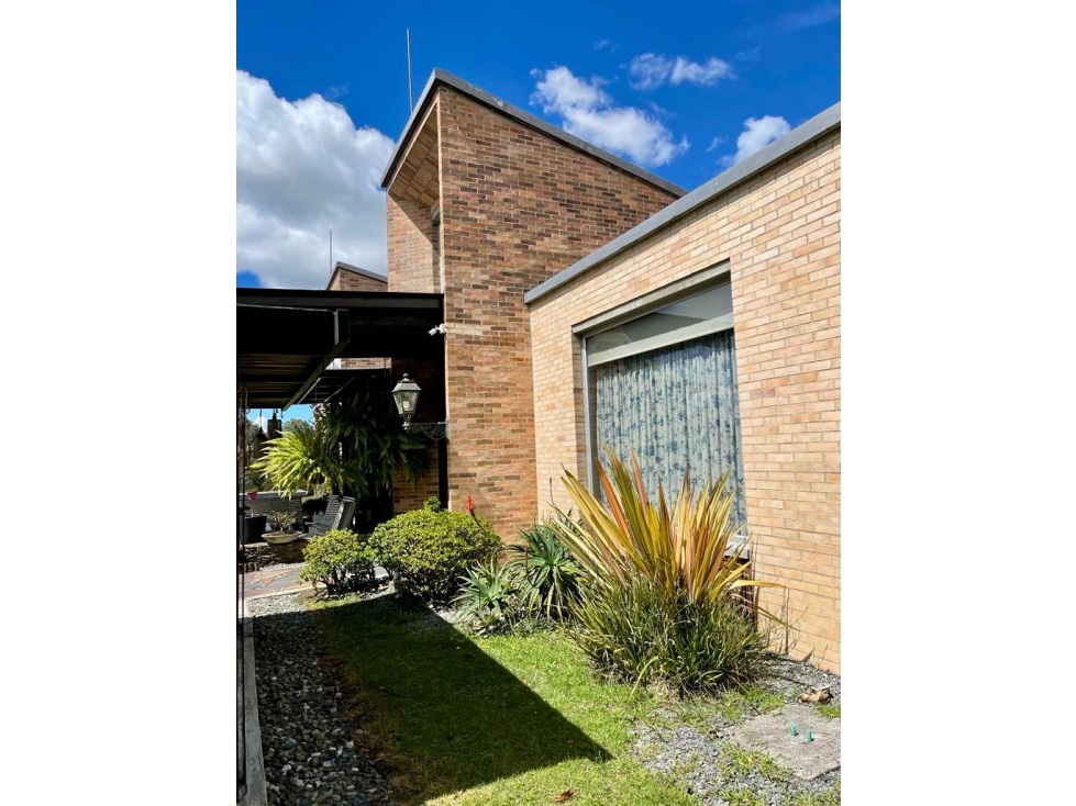 ESPECTÁCULAR CASA EN VENTA ALTO DE LAS PALMAS — foto 5