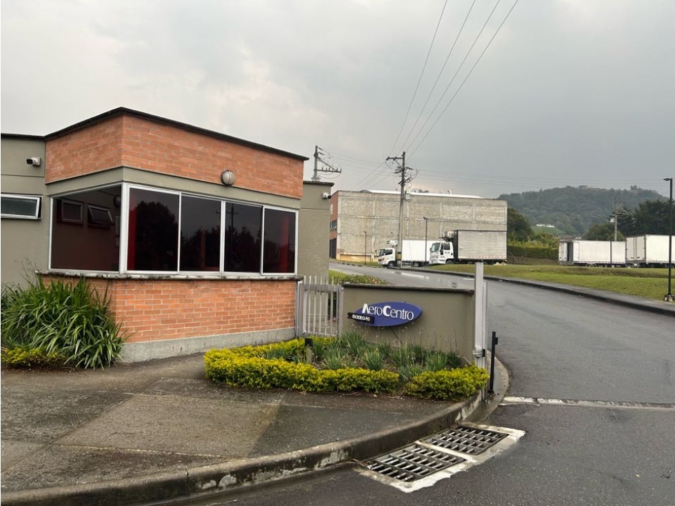 Vendo Bodega cerca al Aeropuerto JMC - 5