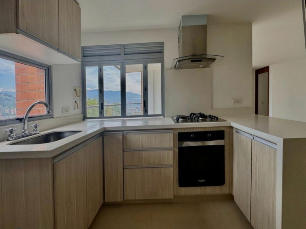 Venta apartamento Loma de las Brujas
