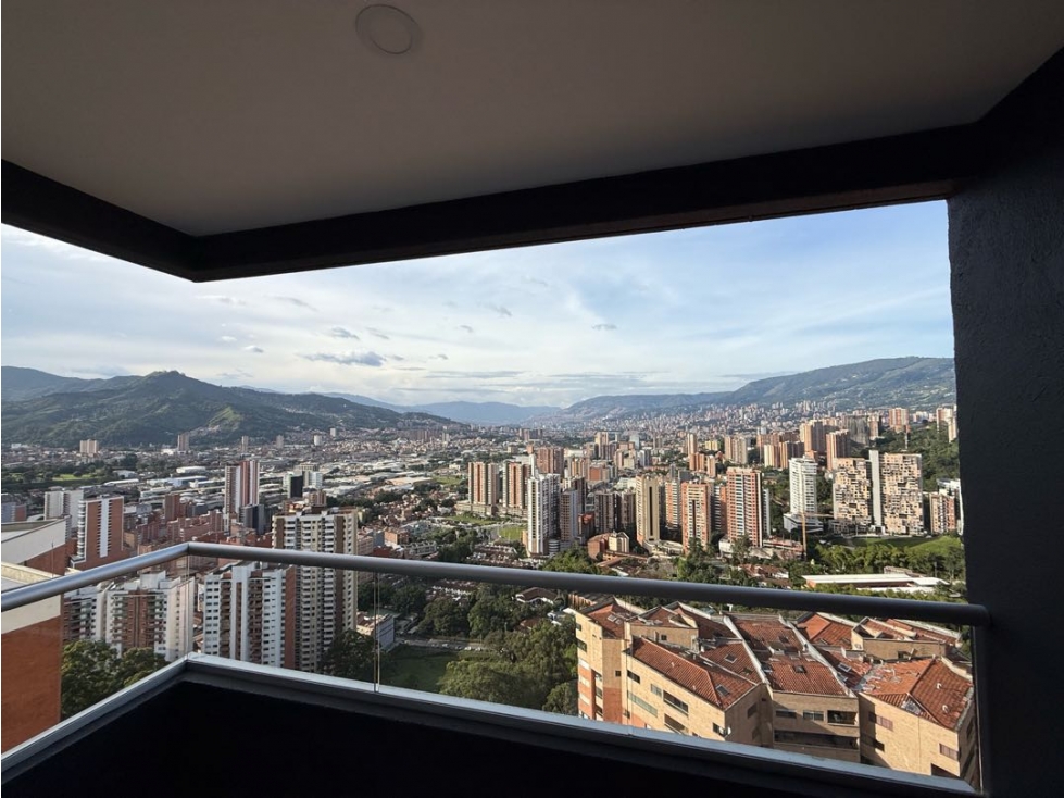 VENTA DE APARTAMENTO EN SABANETA CON ESPECTACULAR VISTA