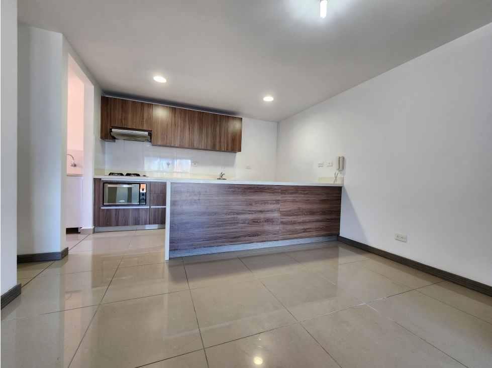 VENTA APARTAMENTO SABANETA, PISO ALTO HERMOSA VISTA, UNIDAD FAMILIAR