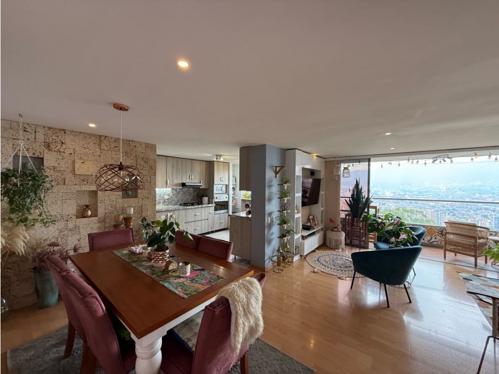 VENTA DE APARTAMENTO DUPLEX EN EL POBLADO SAN LUCAS UNIDAD COMPLETA