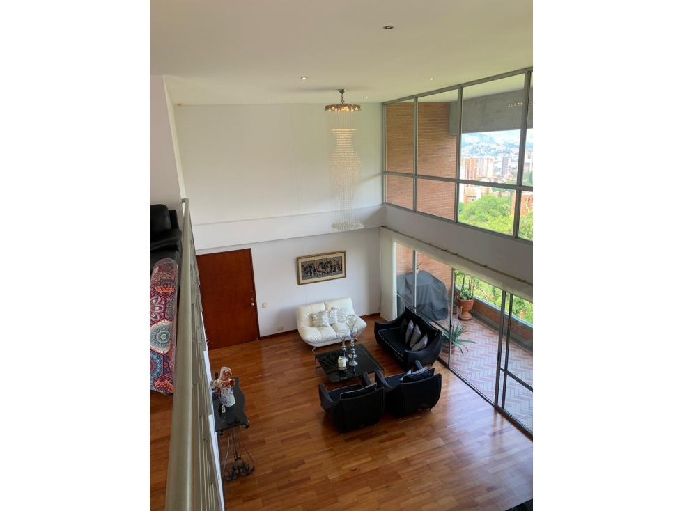 VENTA ESPECTACULAR PENTHOUSE ENVIGADO BENEDICTINOS