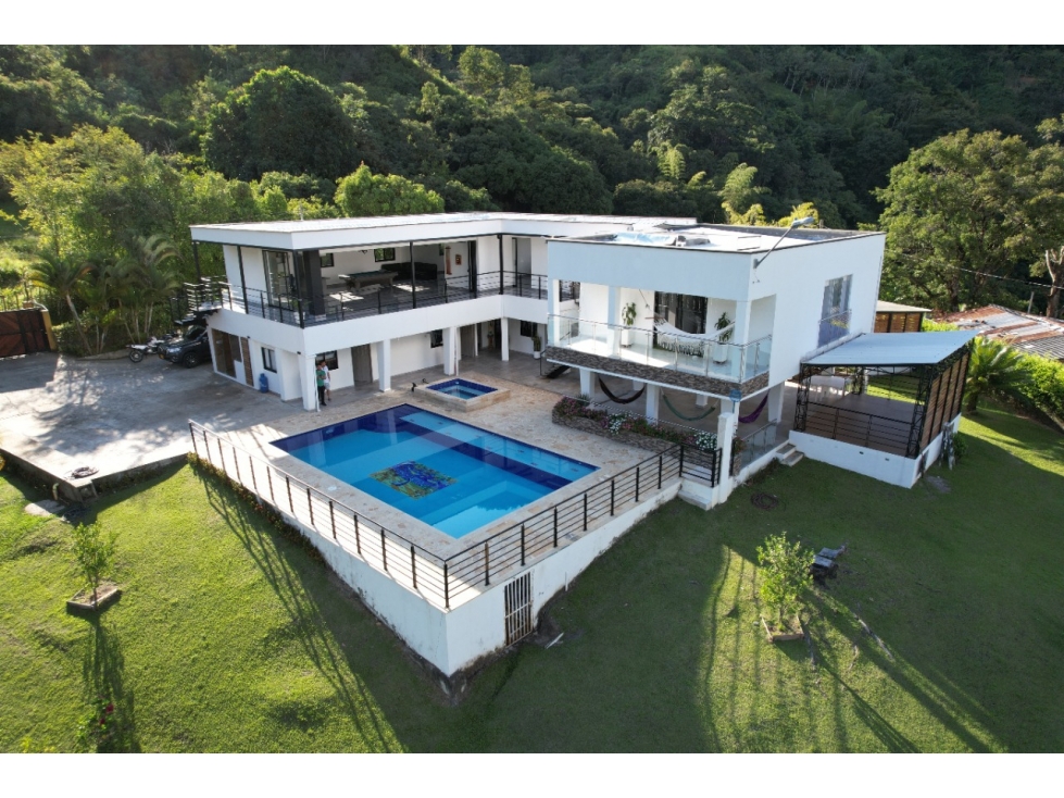 VENTA DE CASA FINCA INDEPENDIENTE, SAN JERONIMO, 10 HABITACIONES