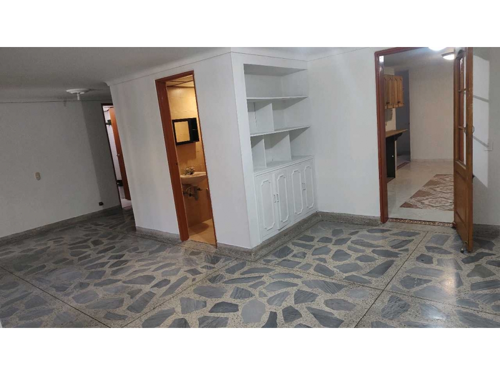 VENTA CASA 1ER PISO. BARRIO SIMÓN BOLIVAR. MEDELLÍN — foto 4