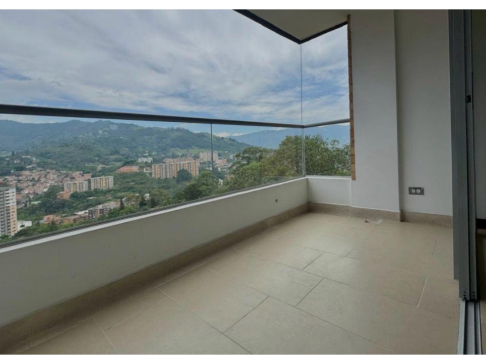 Venta apartamento Loma de las Brujas — foto 3