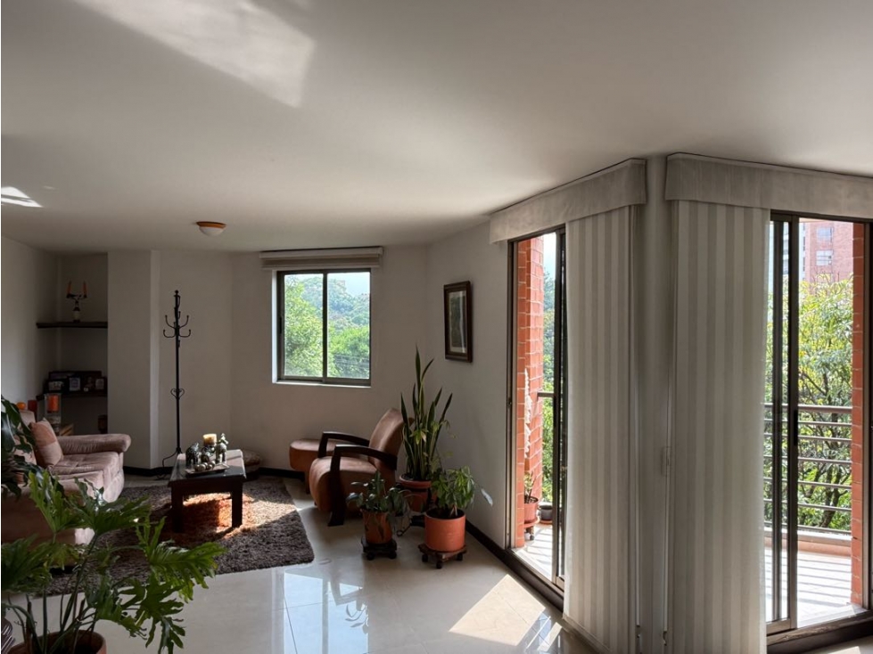 VENTA DE APARTAMENTO EN CONQUISTADORES CON ASCENSOR Y PORTERÍA — foto 6
