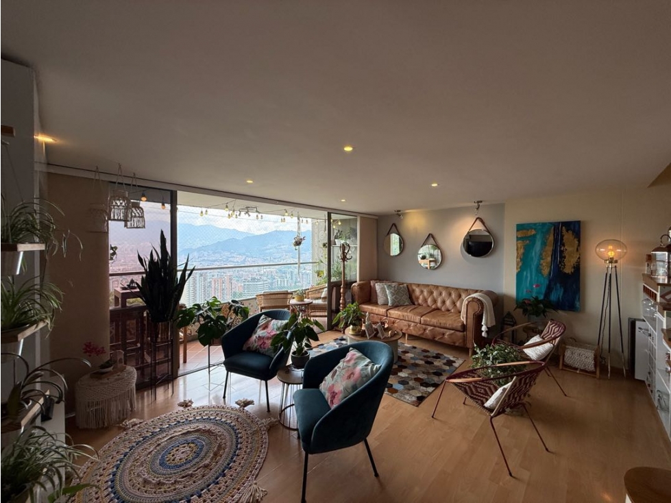VENTA DE APARTAMENTO DUPLEX EN EL POBLADO SAN LUCAS UNIDAD COMPLETA — foto 2