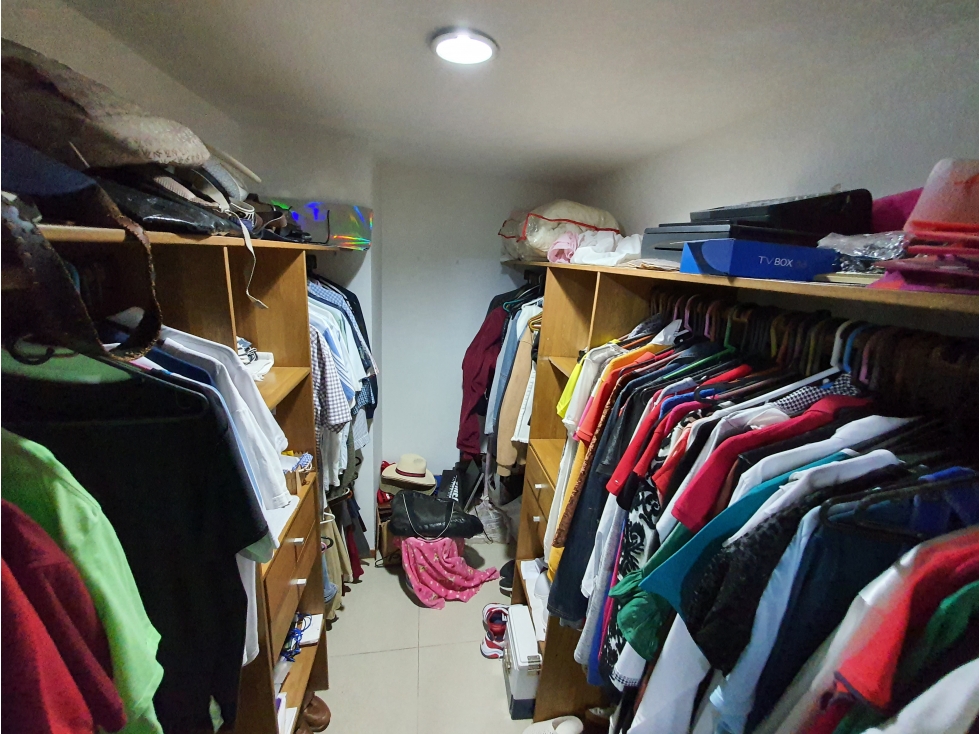 VENTA DE APARTAMENTO EN SABANETA, AMPLIOS ESPACIOS, BAJOS GASTOS — foto 4