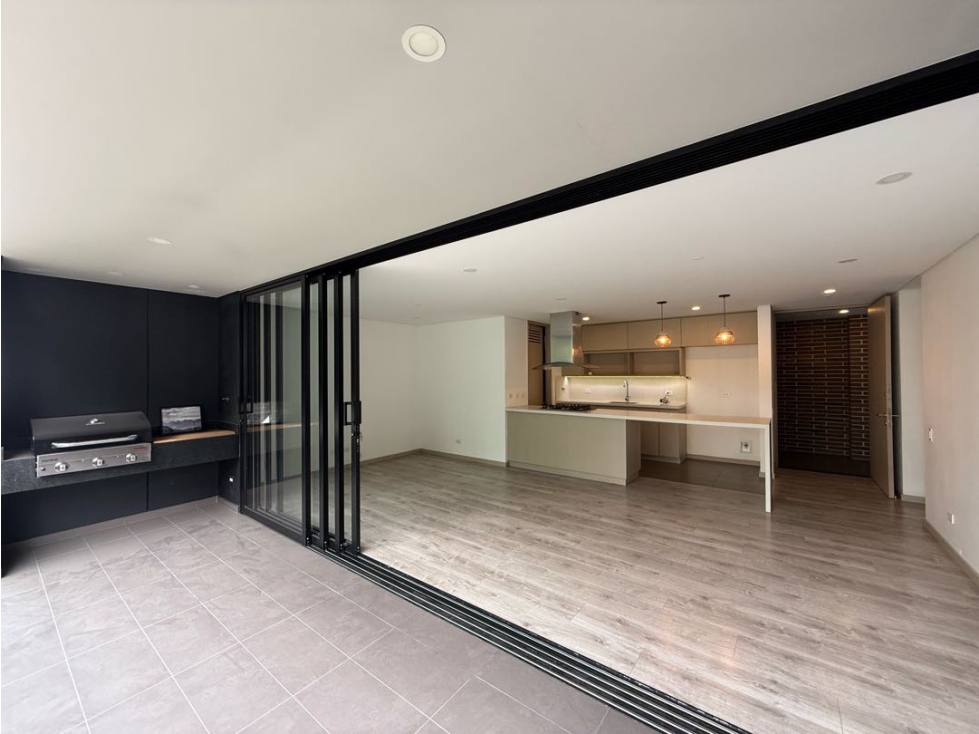 Venta espectacular apartamento poblado. 2 habitaciones principales — foto 6