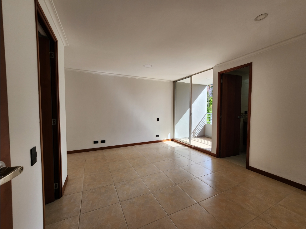 VENTA DE APARTAMENTO DUPLEX, EN EL POBLADO, UNIDAD COMPLETA — foto 4