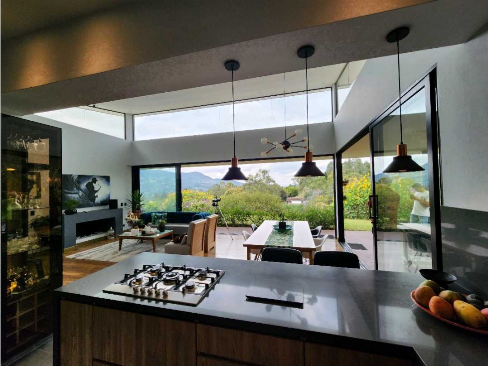 VENTA DE HERMOSA CASA EN LA CEJA, 1 NIVEL, UNIDAD CERRADA — foto 3