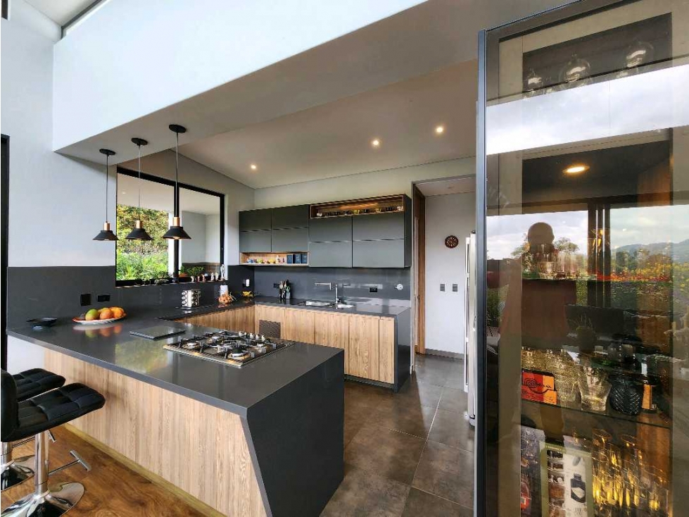 VENTA DE HERMOSA CASA EN LA CEJA, 1 NIVEL, UNIDAD CERRADA — foto 4
