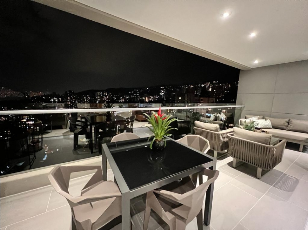 VENTA DE ESPECTACULAR APARTAMENTO EN EL POBLADO, EL TESORO — foto 3
