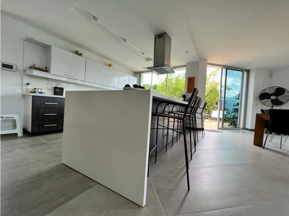 VENTA DE CASA CAMPESTRE MODERNA EN EXCLUSIVA UNIDAD, CERCA MEDELLÍN - 6