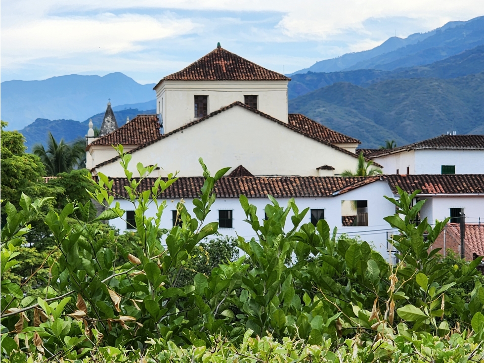 VENTA DE FINCA EN SANTA FE DE ANTIOQUIA, MUY CERCA DEL PUEBLO — foto 5