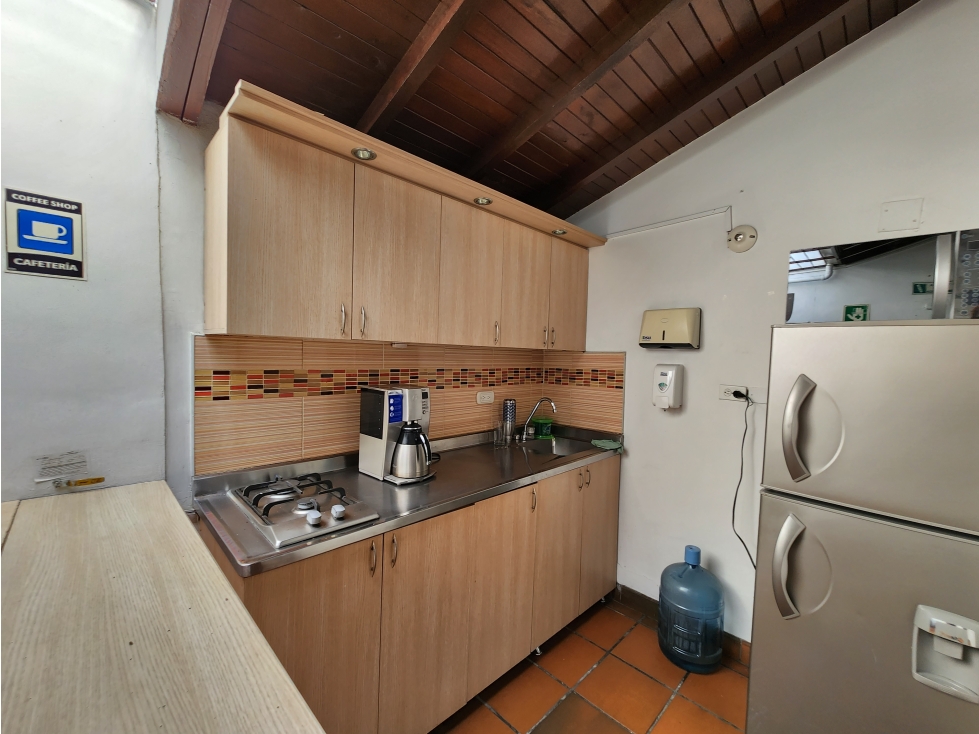 VENTA DE CASA POBLADO AGUACATALA EAFIT, IDEAL PARA OFICINAS, AIRBNB — foto 5