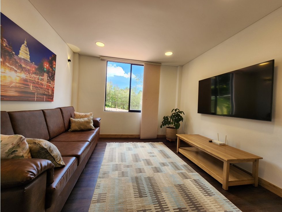 VENTA DE ESPECTACULAR CASA FINCA EN EL RETIRO CON UN LOTE HERMOSO — foto 4