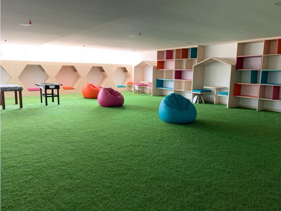 VENTA DE ESPECTACULAR PENTHOUSE, ENVIGADO PARTE PLANA Y CERCA DE TODO — foto 4
