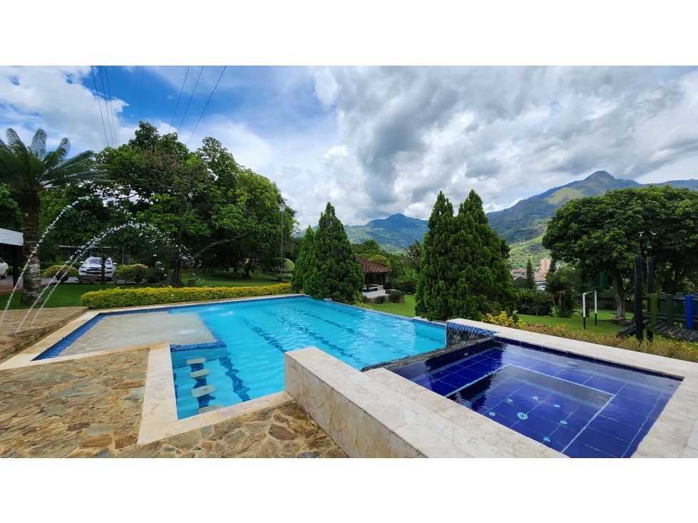 VENTA DE ESPECTACULAR CASA FINCA, A SOLO 30 MINUTOS DE EL POBLADO — foto 3