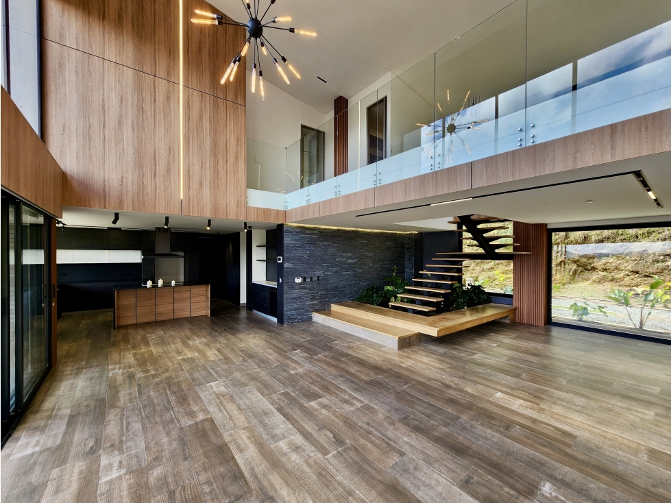 VENTA ESPECTACULAR CASA EN ENVIGADO CON VISTA, EL ESCOBERO — foto 4