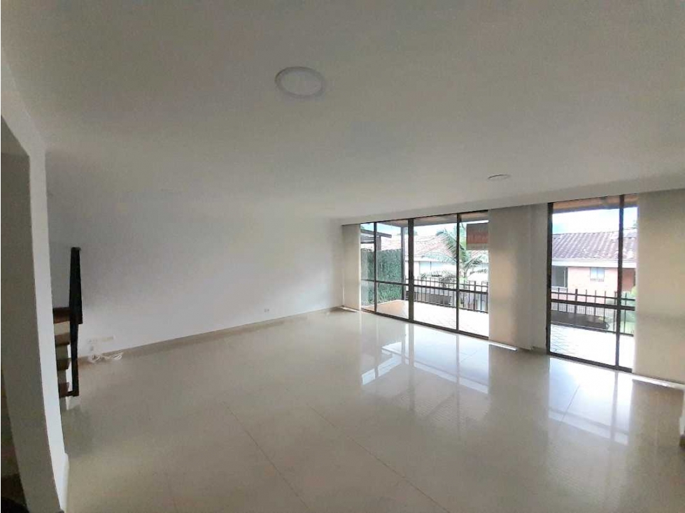Alquiler Casa Loma Benedictinos 9387648 DL
