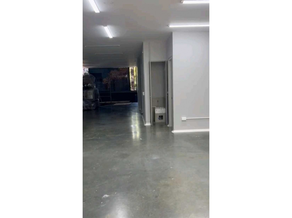 Alquiler Local Comercial Premium Plaza 9451201DL — foto 3