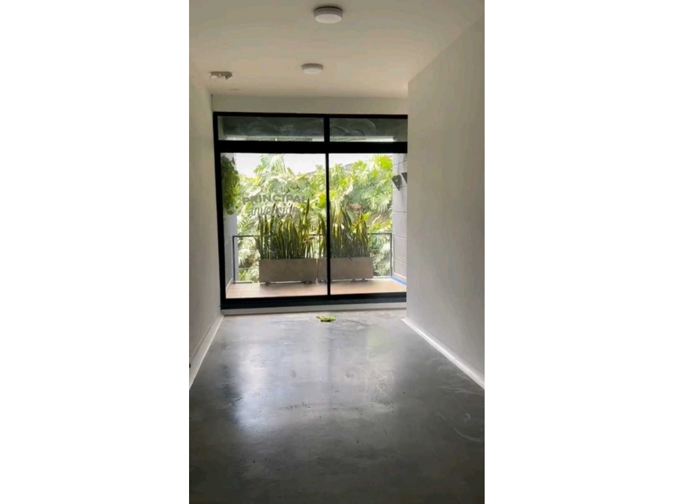 Alquiler Local Comercial Premium Plaza 9451201DL — foto 4