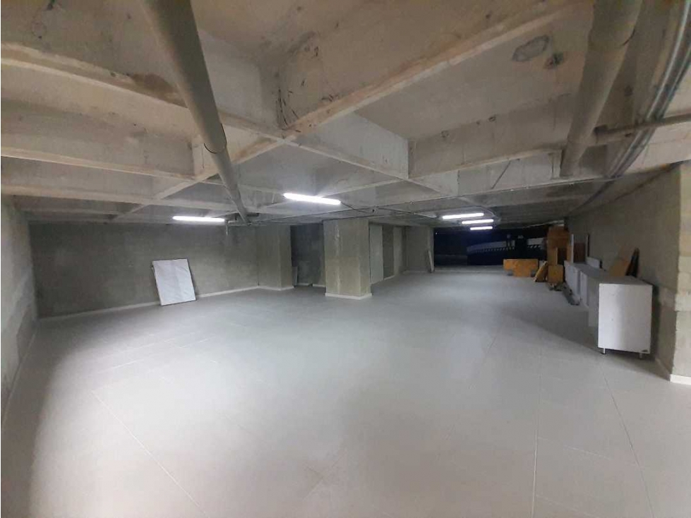 Alquiler local comercial sector milla de oro 8373808 — foto 2