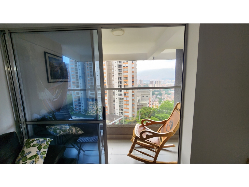 VENTA APARTAMENTO LOMA DE LOS BERNAL MEDELLÍN — foto 5