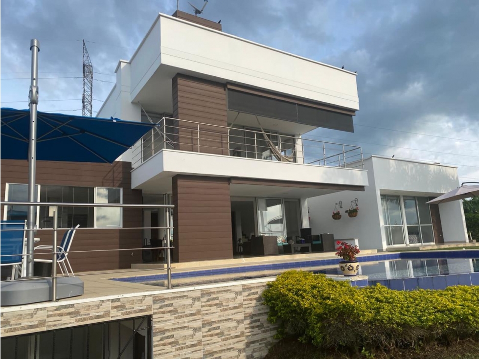 Venta Casa Campestre Sector Cerritos, Pereira