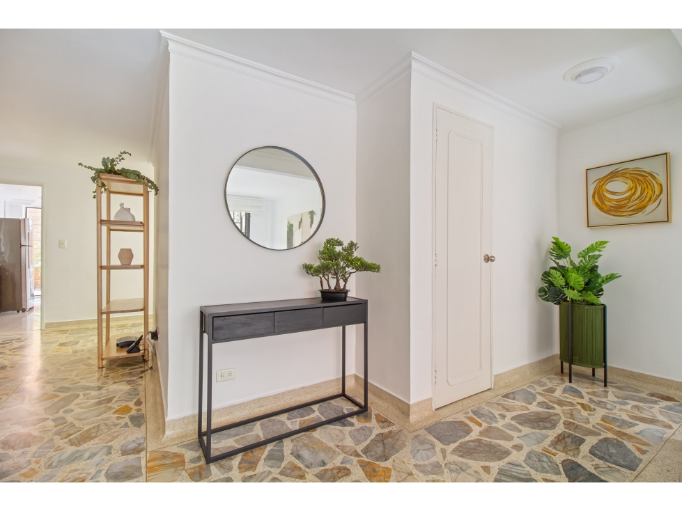 VENTA APARTAMENTO AMOBLADO LAURELES MEDELLÍN — foto 5