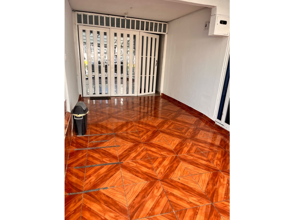 VENDO CASA BARRIO EUCARISTICO 9575858 CG — foto 3