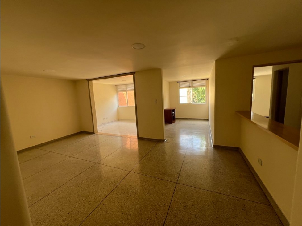 VENTA DE APARTAMENTO EN NUEVA TEQUENDAMA EN 8396367