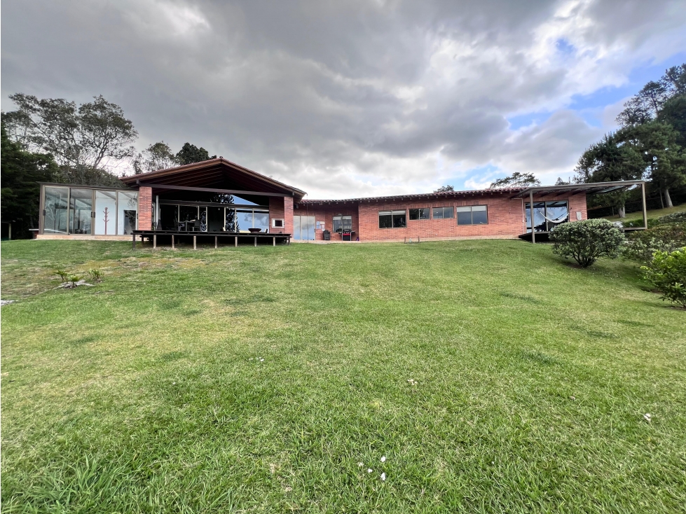 VENTA DE CASA EN PARCELACIÓN CAMPESTRE, SECTOR PALMAS