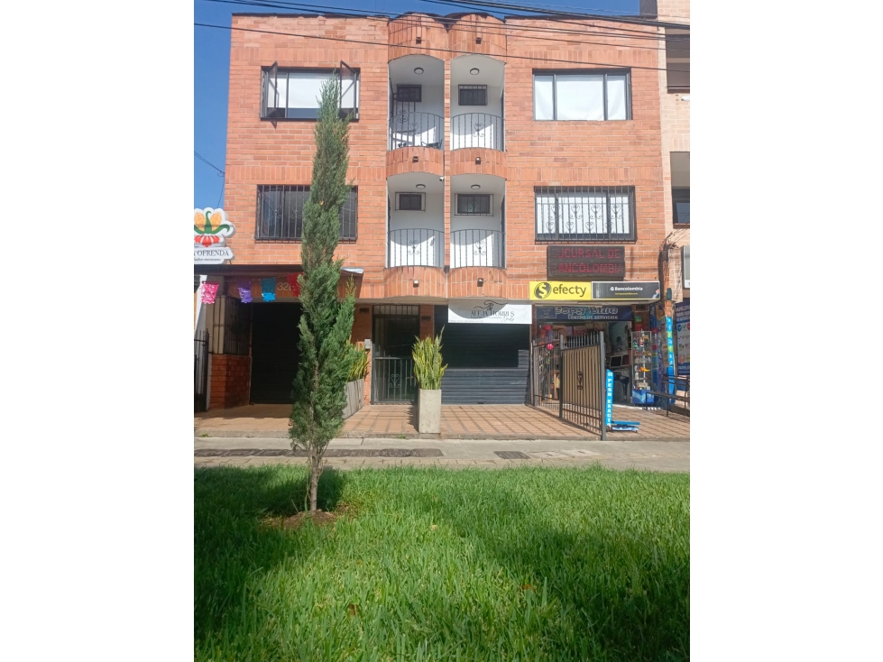 SE VENDE EDIFICIO AMUEBLADO EN LAURELES - SECTOR EL NOGAL