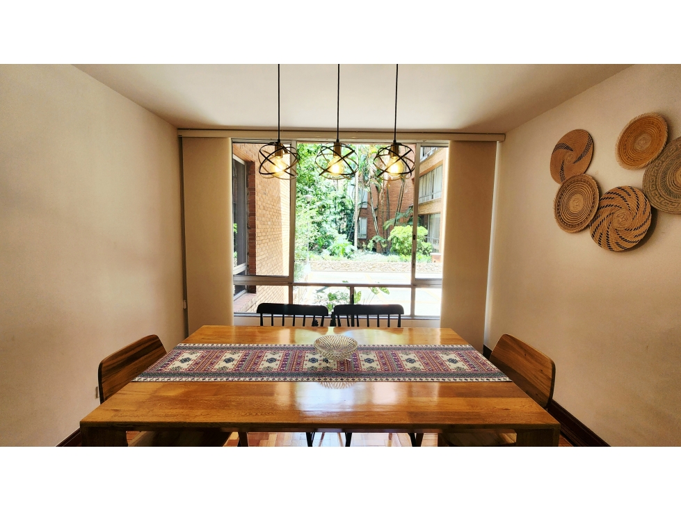 VENTA APARTAMENTO REMODELADO EN MILLA DE ORO EL POBLADO