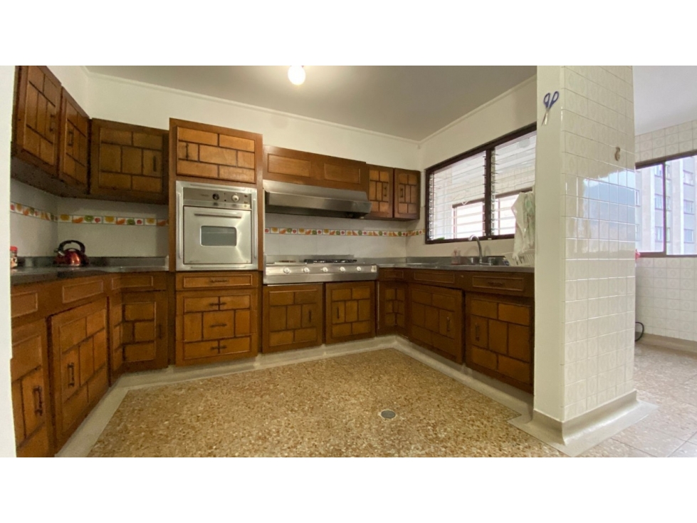 VENTA DE PENTHOUSE CON VISTA 360° AV. LA PLAYA- MEDELLÍN — foto 3