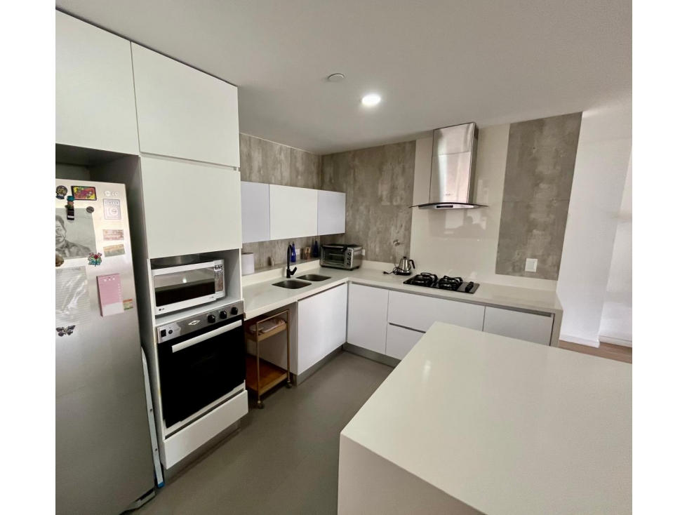 VENTA DE APARTAMENTO EN LOMA DE LAS BRUJAS - ENVIGADO — foto 2