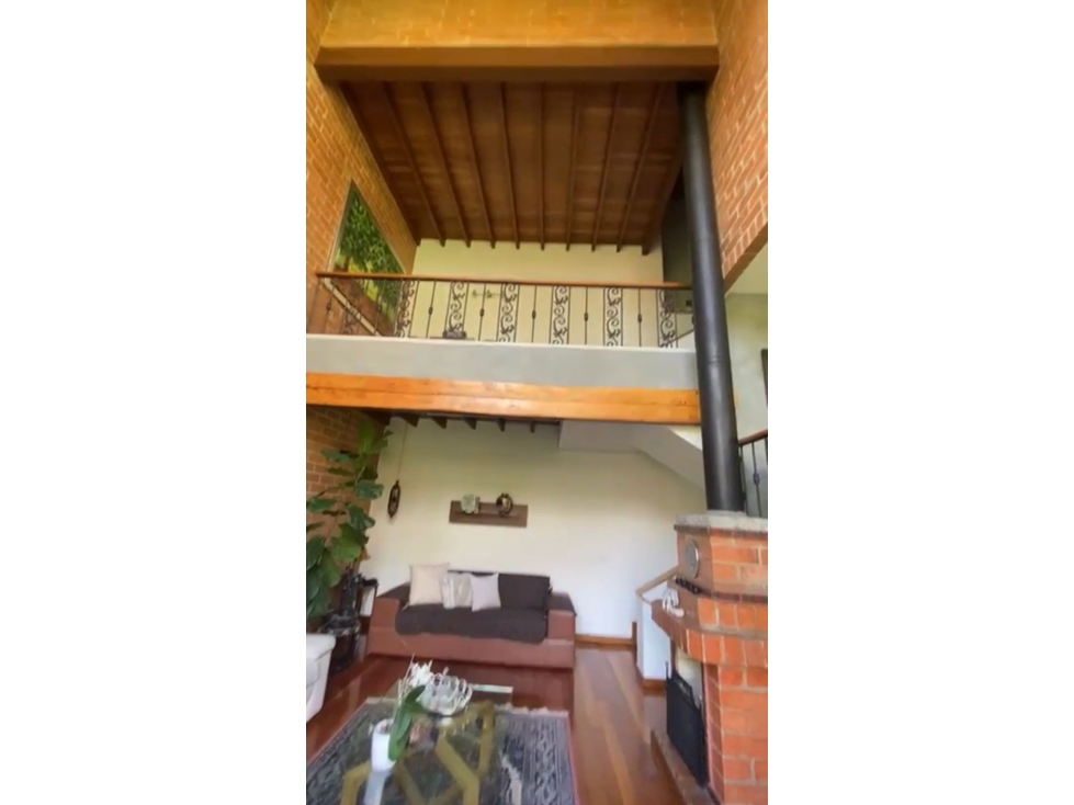 VENTA CASA CON LINDO JARDIN - EL POBLADO — foto 4