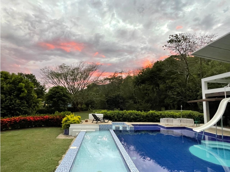 VENTA MODERNA FINCA EN SANTAFE DE ANTIOQUIA EN PARECELACION — foto 5