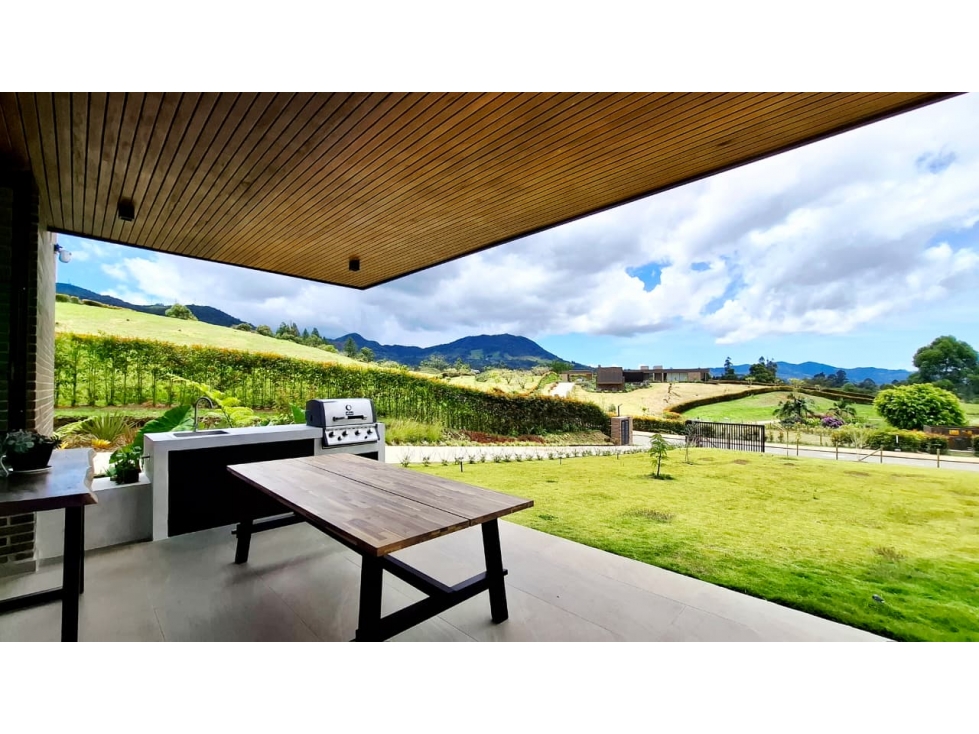 VENTA DE CASA CAMPESTRE EN EL SECTOR EL YARUMO- LA CEJA — foto 4