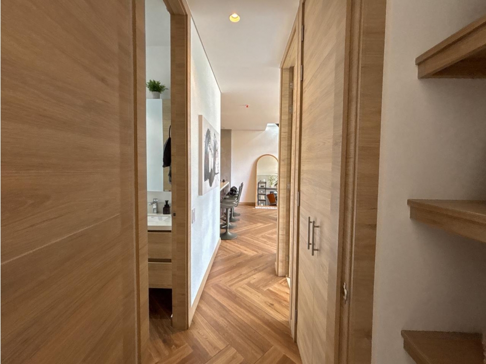 VENTA APARTAMENTO DUPLEX EN LOMA DEL ESCOBERO — foto 3