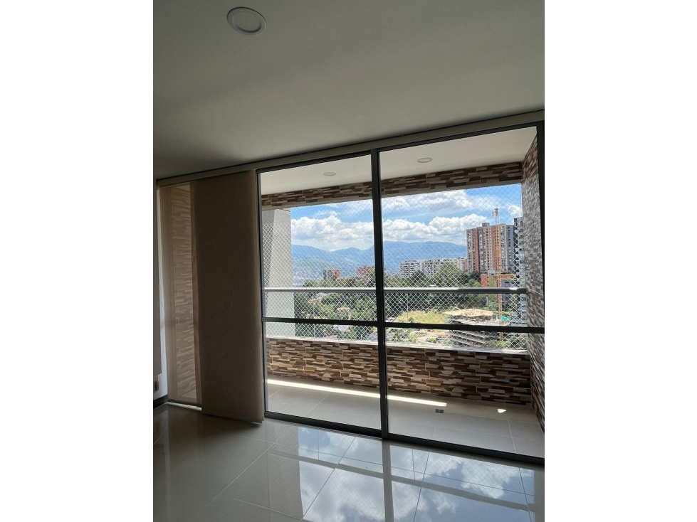 VENTA APARTAMENTO CON EXCELENTE VISTA EN ENVIGADO EL CHINGUÍ — foto 3