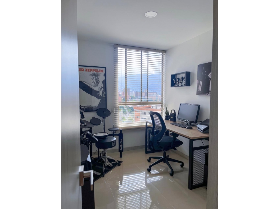 VENTA APARTAMENTO CON VISTA PANORAMICA EN LA PAZ EN ENVIGADO — foto 5
