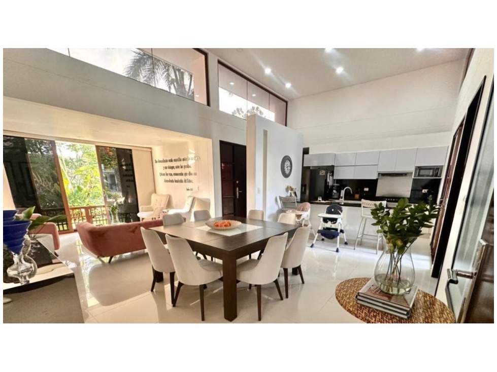 VENDO EXCLUSIVA CASA EN BARCELONA DE INDIAS CARTAGENA — foto 2