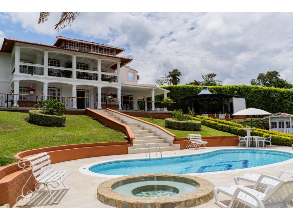 Se Vende Chalet Turístico Tebaida
