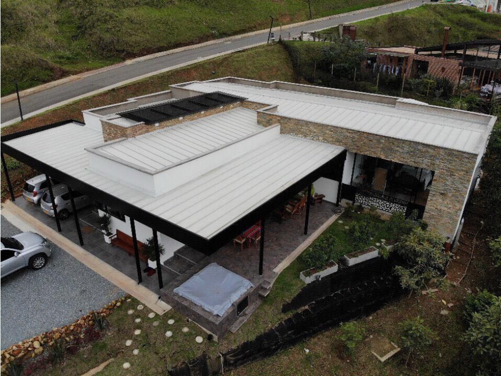 Casa Campestre en el Alto de Palmas