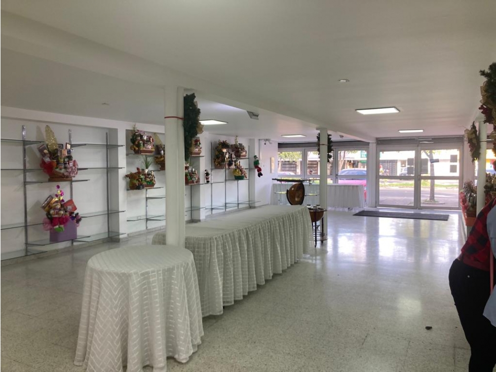 LOCAL EN ARRIENDO, EL POLO, BOGOTÁ — foto 2